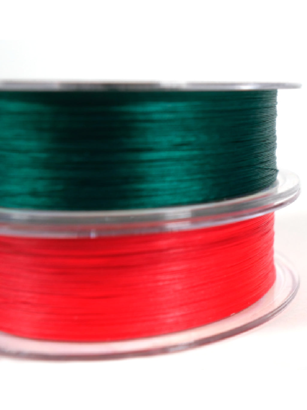 Fil tressé Xtreme8 par Cannes Boréal – comparaison des deux couleurs rouge et verte, offrant aux pêcheurs un choix adapté selon les conditions et préférences.